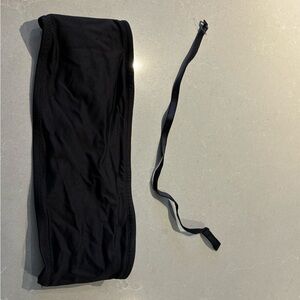 SKIMS Black Women's strapless bikini top